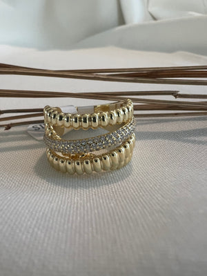 Interwined Ring